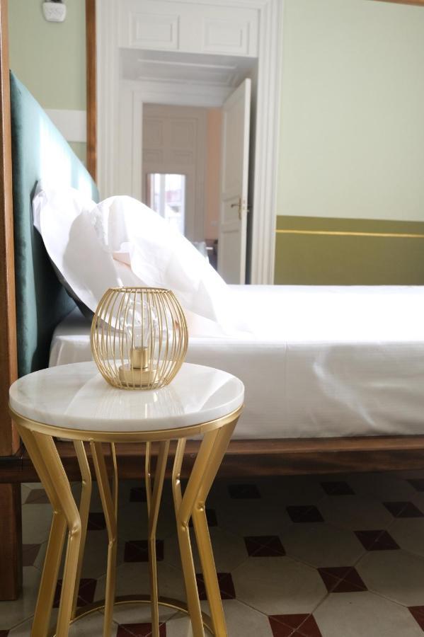 Toscano Palace Luxury Rooms Катания Екстериор снимка