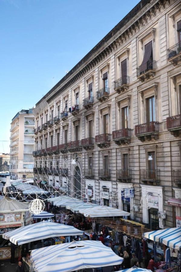 Toscano Palace Luxury Rooms Катания Екстериор снимка