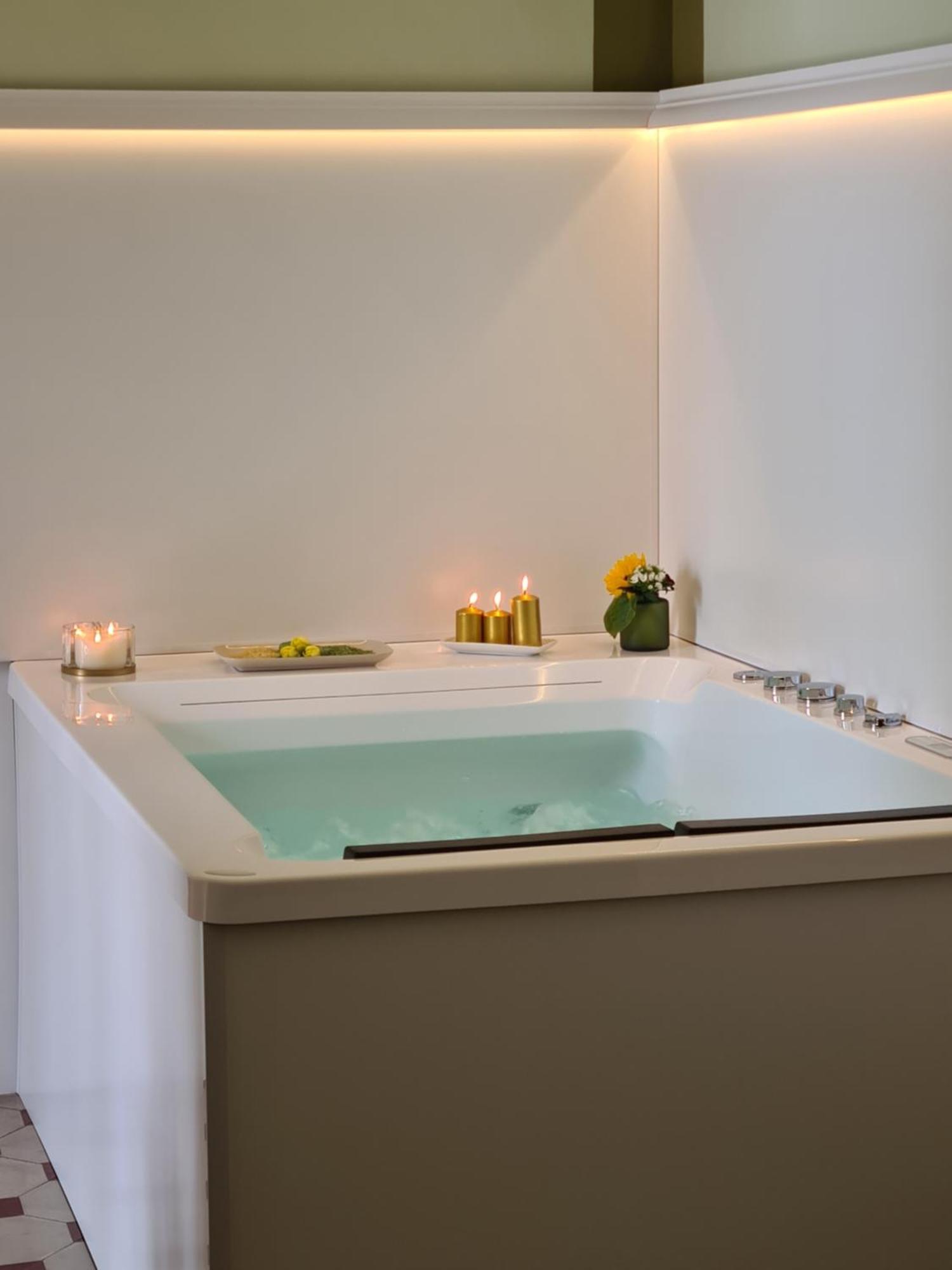 Toscano Palace Luxury Rooms Катания Екстериор снимка