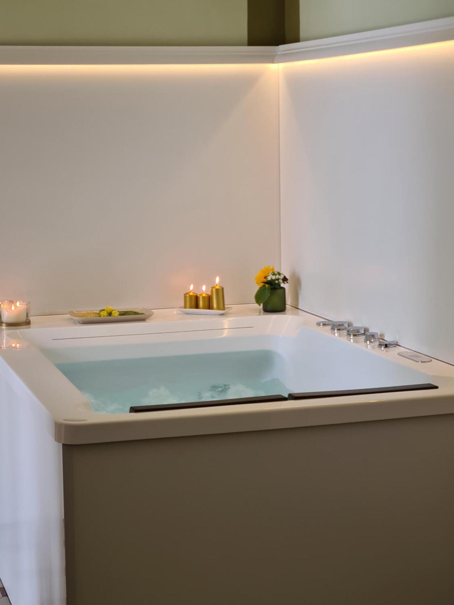 Toscano Palace Luxury Rooms Катания Екстериор снимка