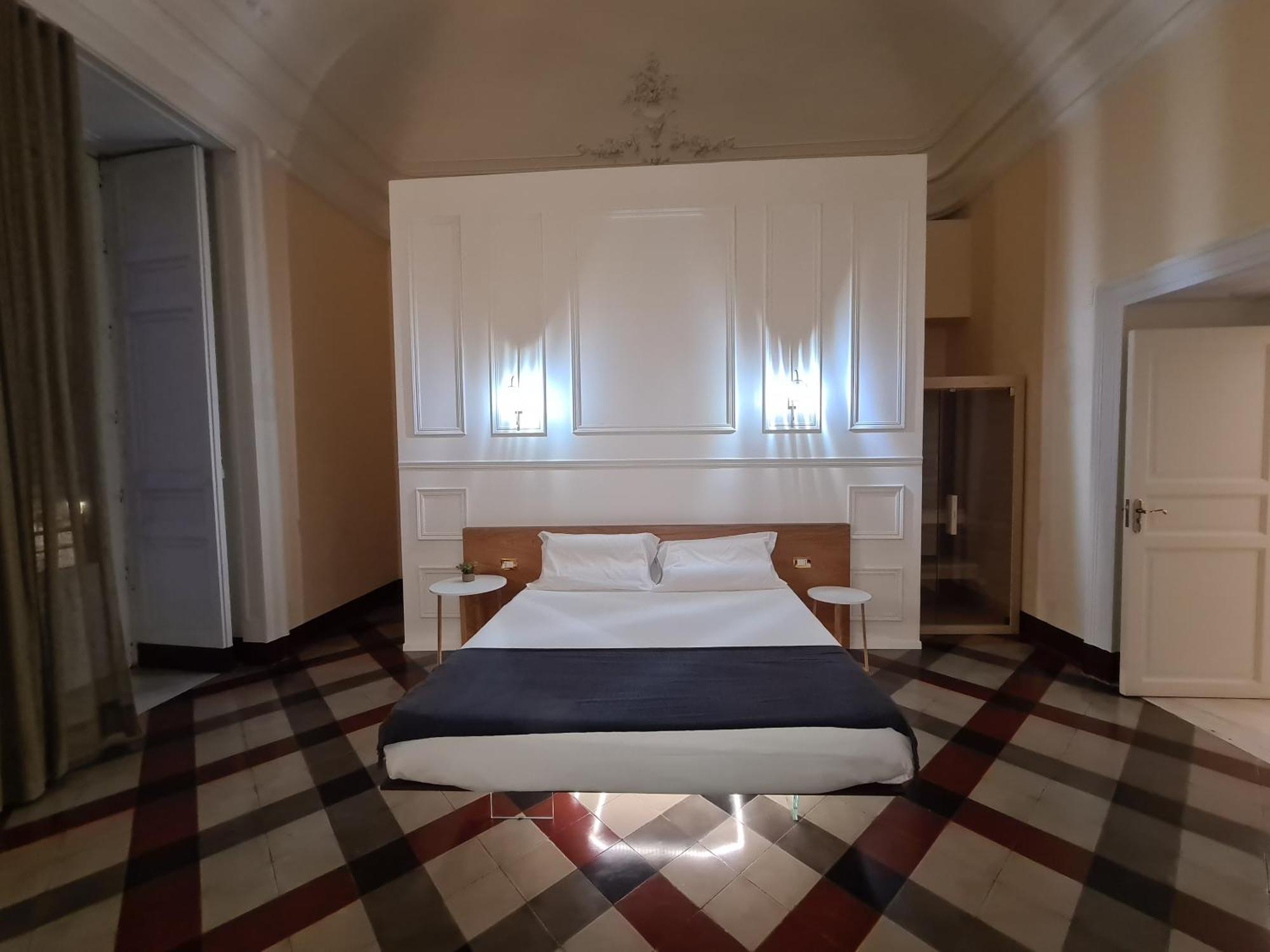 Toscano Palace Luxury Rooms Катания Екстериор снимка
