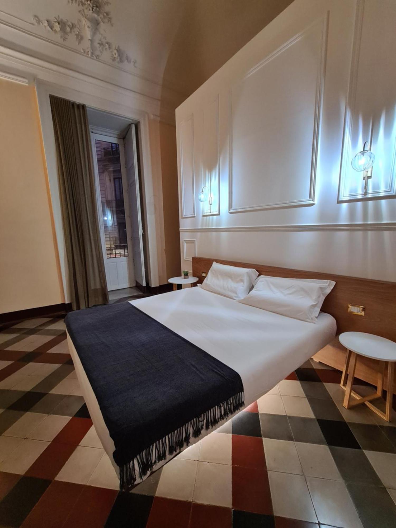 Toscano Palace Luxury Rooms Катания Екстериор снимка